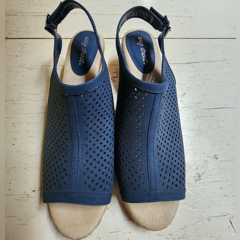 Women's Easy Street Wedge Sandals 2" Heal  Size 12W